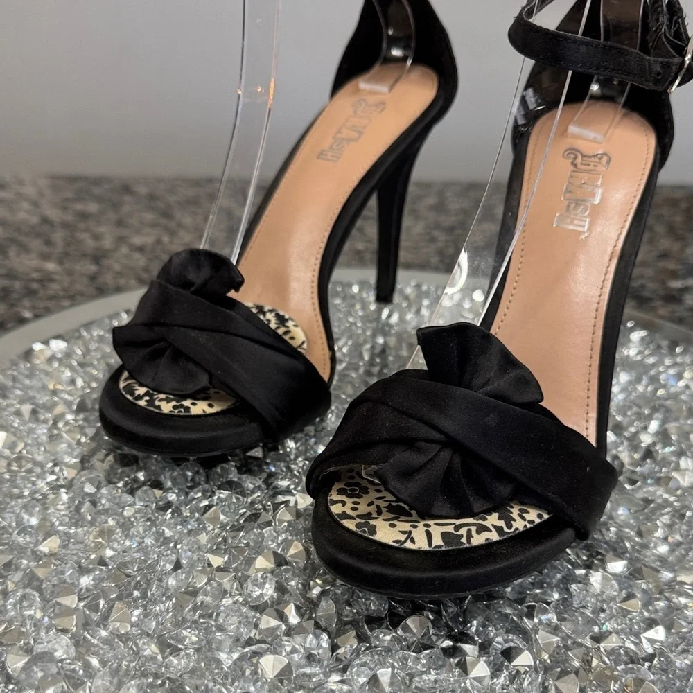 Brash Black Ankle Strap fabric ruffle Heels 8